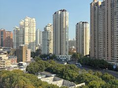 -LuOne凯德晶萃广场(徐家汇路店)