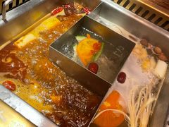-东巴人鱼豆花火锅(幸福街店)