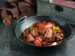 农家红烧土猪肉-源牌酒店·家常六安菜