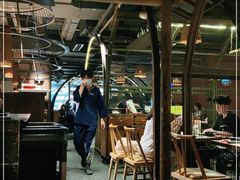 大堂-哥老官重庆美蛙鱼头(西湖银泰十一哥店)