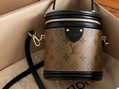 -LV路易威登(杭州万象城店)