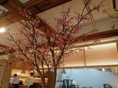 -蜜桃餐厅·伴山(湖滨商业街店)