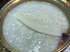 上汤斑鱼锅-慢丽江·云南野生菌土鸡锅(付家庄店)