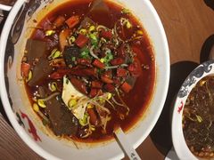 -渝是乎酸菜鱼(龙旗购物中心店)