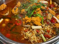 -牟记江湖重庆地标特色菜鱼蛋海鲜羊蝎子(巴南区黑金冠十多年好店)