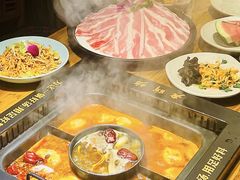 -老牌坊云南鱼豆花火锅(哈西万达店)