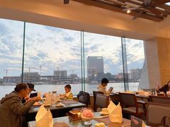 靠窗位-白天鹅宾馆·流浮阁咖啡厅