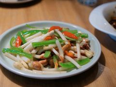清炒花生芽-山茶云南菜(永安里店)