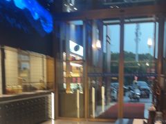 -忆江南·临江鱼馆