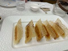 -品海楼·大连海胆锅贴馆(东港店)