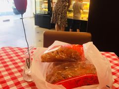 -红宝石·鲜奶小方·海派西点房(南丹店)