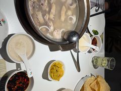 -烹然四季椰子鸡火锅(姚家园万象汇店)
