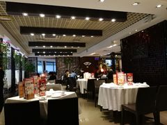 大堂-山泉公馆酒家(广州东站店)