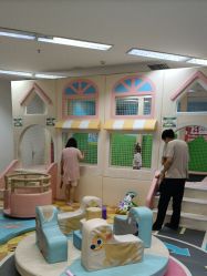 -孩子王童乐园(西安万象城店)