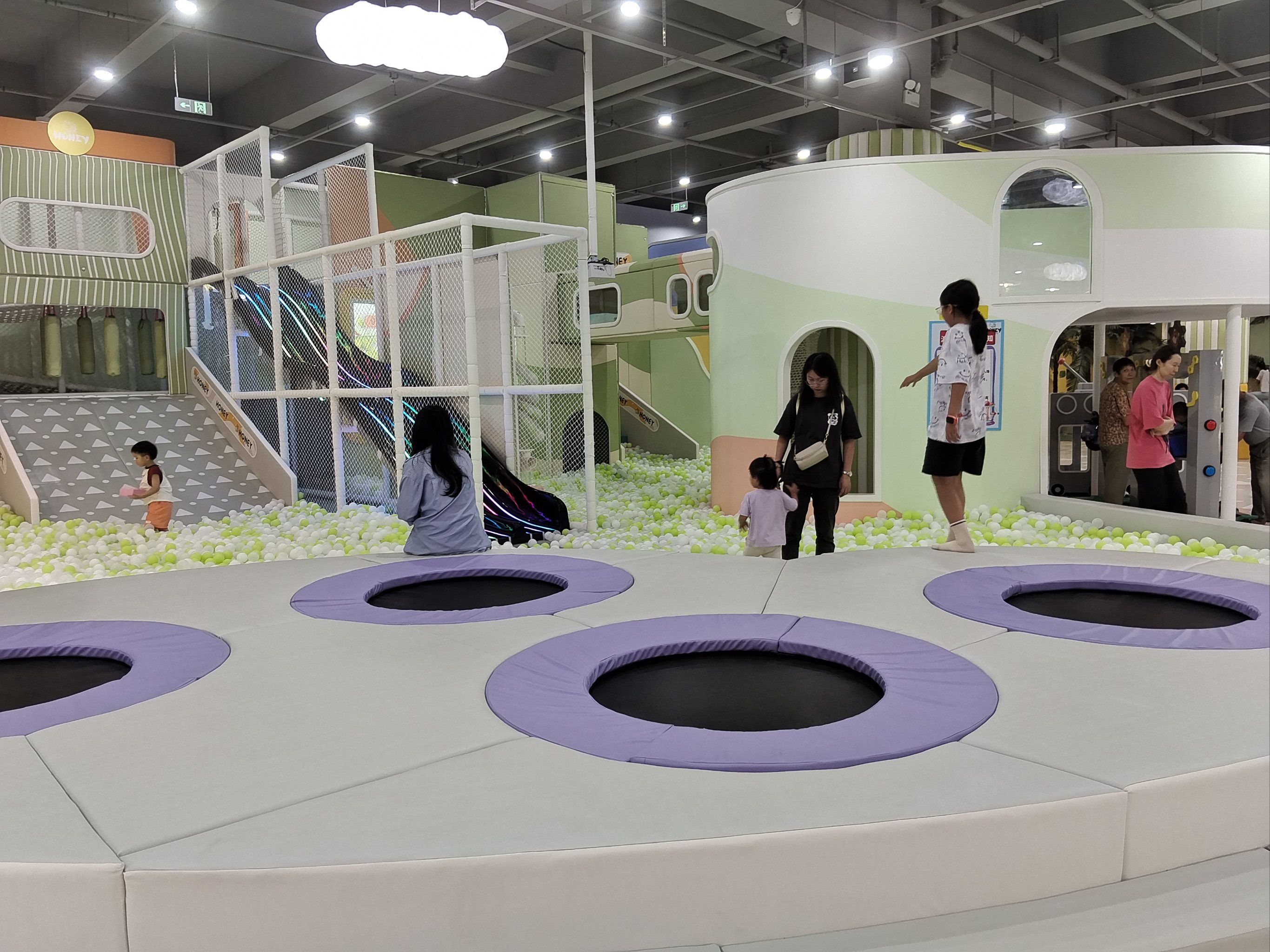 大人小朋友好去处[呲牙]