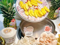 -烹然四季椰子鸡火锅(姚家园万象汇店)