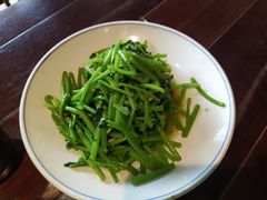 蒜泥香蒿-大牌大·传统杭帮菜(湖滨店)