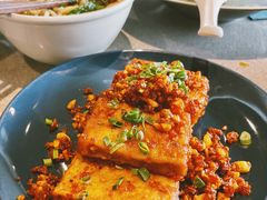 豌豆黄浸豌豆尖-半山腰·云南菜(侨福芳草地店)