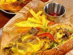 -mordew加州日记西餐&小酒馆(新天地店)