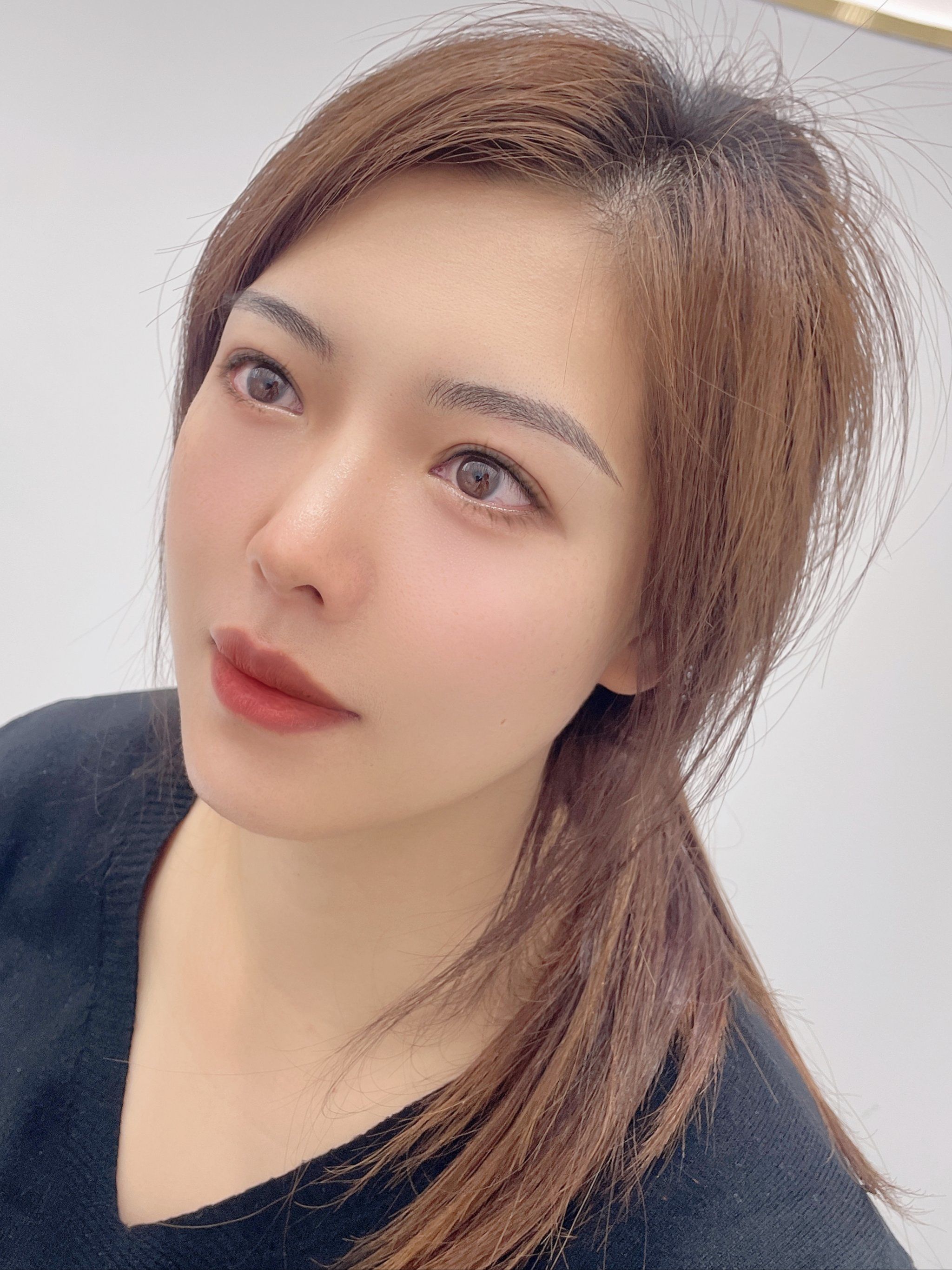 自从我纹眉已经过去了一段时间.竟然没有人发现我纹了眉毛.