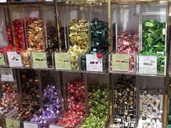 -VENCHI 闻绮(上海佛罗伦萨小镇店)