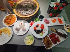 -山焱·炭火自助烤肉(周浦万达店)