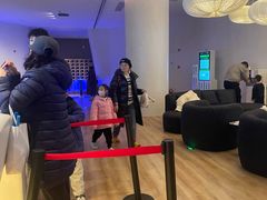 -涨巢·潮玩水疗局
