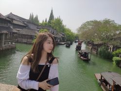 -苑苑发型设计