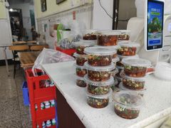 -陆师傅砂锅烫菜(圆通街店)