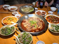 -大众跷脚牛肉馆·非遗传承单位(峨眉山店)