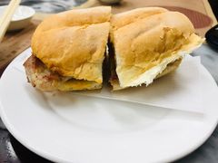 猪扒包-黄枝记(议事亭前地店)