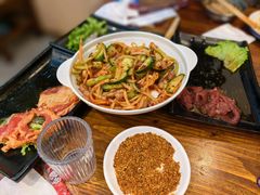 -韩风烤牛肉冷面店