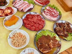 -牛信亭韩国料理·炭火烤肉(紫藤路店)