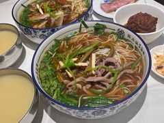 -镇南锅盖面馆(解放路店)