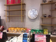 -良品铺子(五角场万达店)