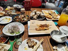 -蚝堡海鲜·威海菜·海肠捞饭·烧烤·亚洲吃蚝公司(幸福门店)