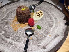 松露巧克力熔岩蛋糕-ROIIN用心(杭州首店)