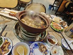 -东记炭炉·海鲜鸡煲(龙华店)