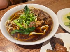 -清真吴记门钉肉饼·喜多利