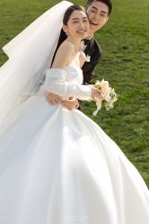 -挪娅婚纱摄影皇家会所