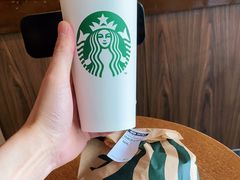 -星巴克臻选(南京金茂览秀城店)