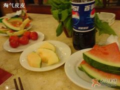 免费的水果-陌生人火锅餐厅(阳曲路店)