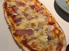 -JINNS锦时 steak&pizza(浸信会礼拜堂旧址店)
