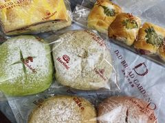 -顶东面包花园·生日蛋糕(世博店)