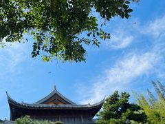 -龙华寺