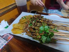 -云南建水鸡脚王烧烤(商贸路店)