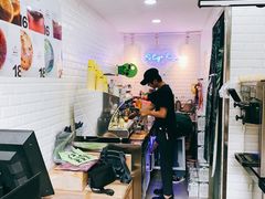 大堂-ALPHA COFFEE阿尔法咖啡(虹莘路店)