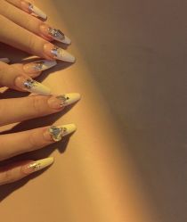 -初心纹眉洗眉·美睫专业店