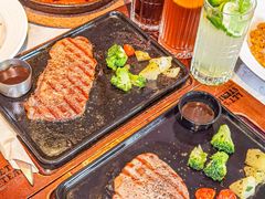 -必胜客(东大桥店)