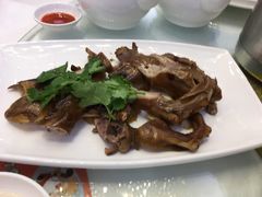 潮式卤水特大鹅掌-金华安大酒楼·老牌潮菜·粤式茶点(东方国际店)